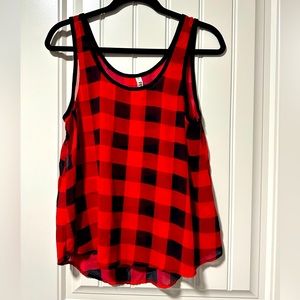 Mudd Top Size Medium